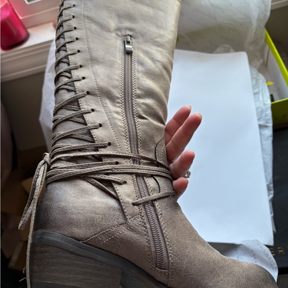 Report Collection Tan Heeled Boots with Intricate Lacing and Side Zipper